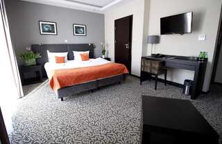 Отель Malta Premium Познань Улучшенный двухместный номер с 1 кроватью или 2 отдельными кроватями-4